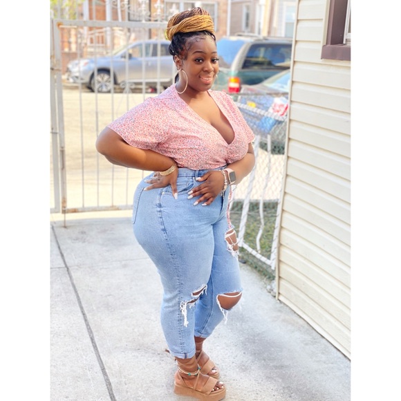 Meet your Posher, Chrissy - Picture 6 of 10